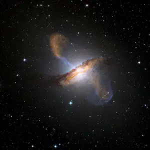 Webb Zachytil Nejdetailnější Snímek Galaxie Centaurus A