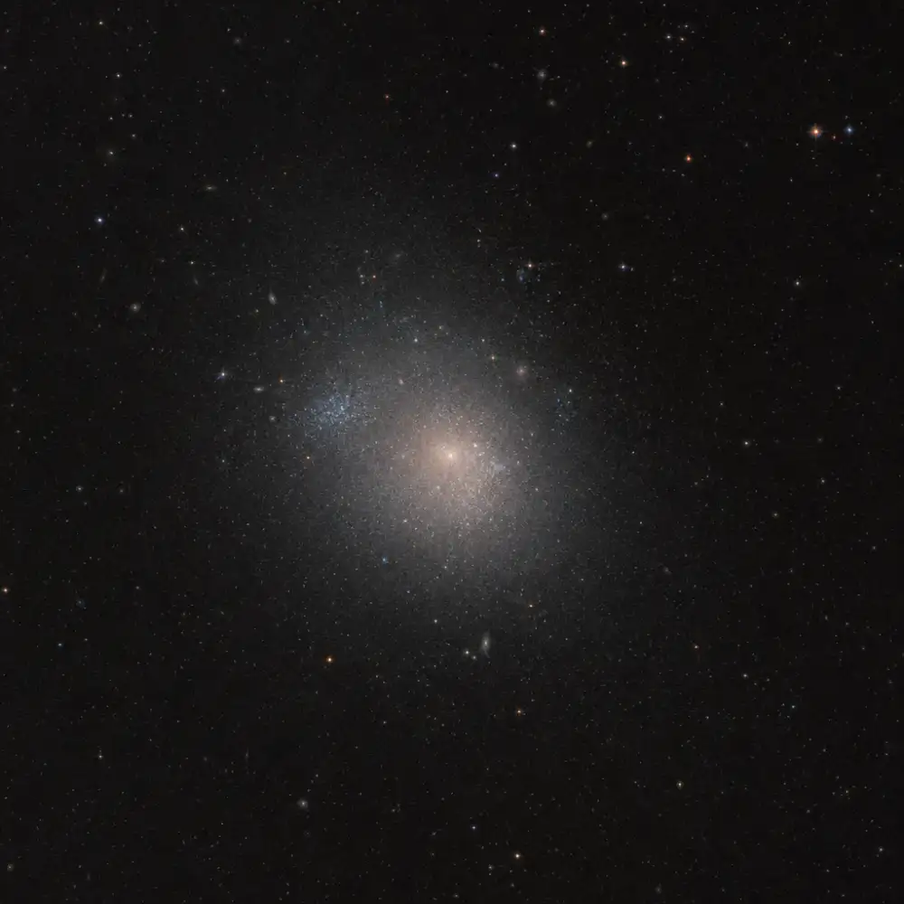 Čínští Astronomové Popsali Záhadný Transient At2019Ijn V Jádru Trpasličí Galaxie