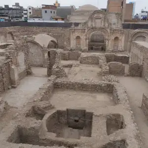 V Limě Archeologové Odkryli Pozůstatky Koloniální Nemocnice A Přilehlého Kostela