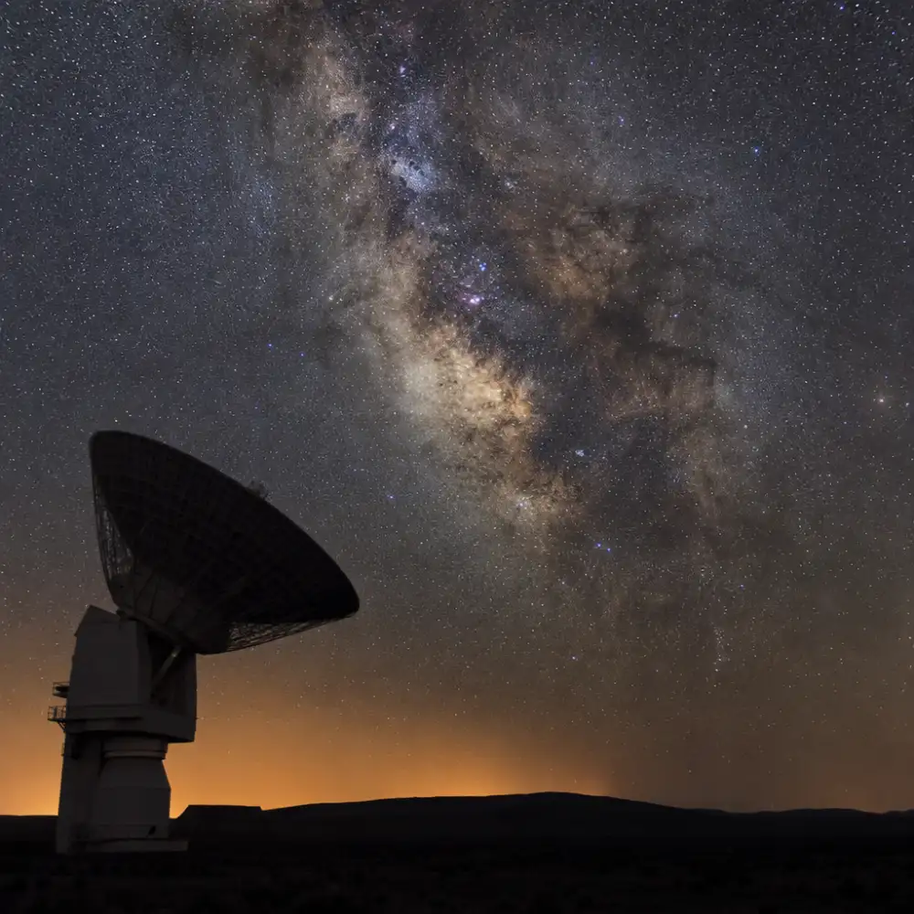 Vědci Popsali 11,8 Miliardy Let Starou Srážku Mléčné Dráhy S Trpasličí Galaxií Lkh