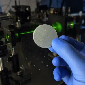 Australští Fyzici Vyvinuli Levnou 3D Tištěnou Alternativu K Drahým Optickým Polarizátorům