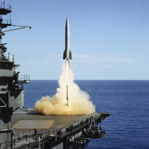 Před 79 Lety Odstartovala Z Uss Midway První Raketa V-2 Vypuštěná Na Moři