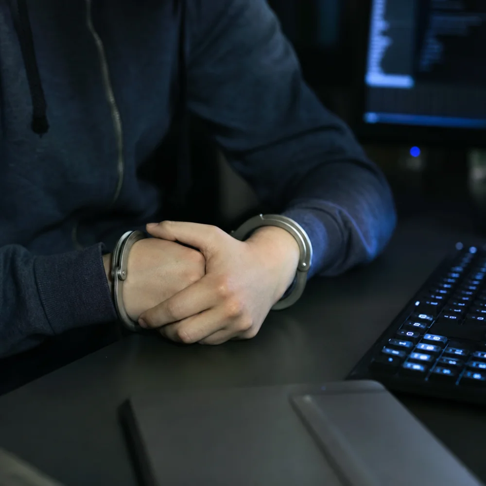 Jordánsko Zadrželo Teenagera Podezřelého Z Vedení Hackerské Skupiny Shinyhunters