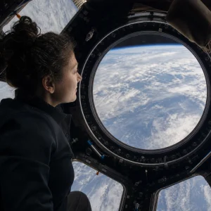 Velitelka Mise Crew-12 Jessica Meir Popsala Pohled Na Křehkost Země Z Iss